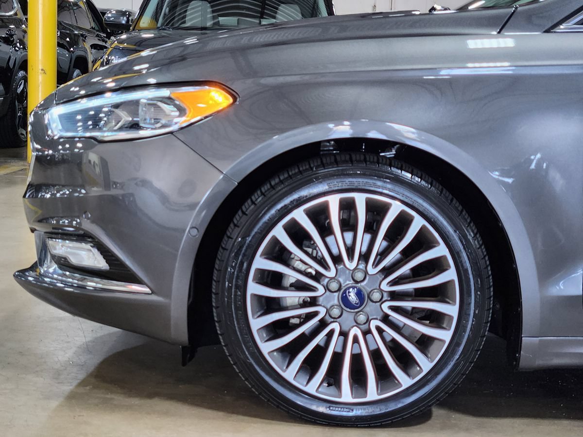 Used 2017 Ford Fusion Titanium FWD image 5