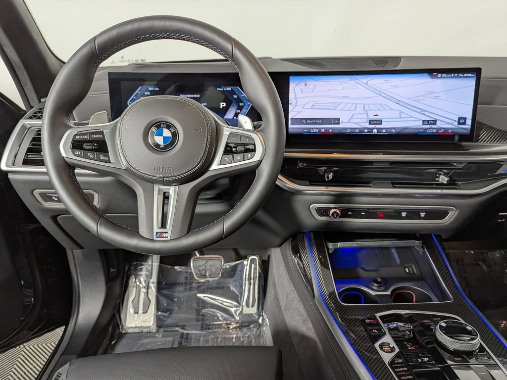 Used 2026 BMW X7 M60i image 23