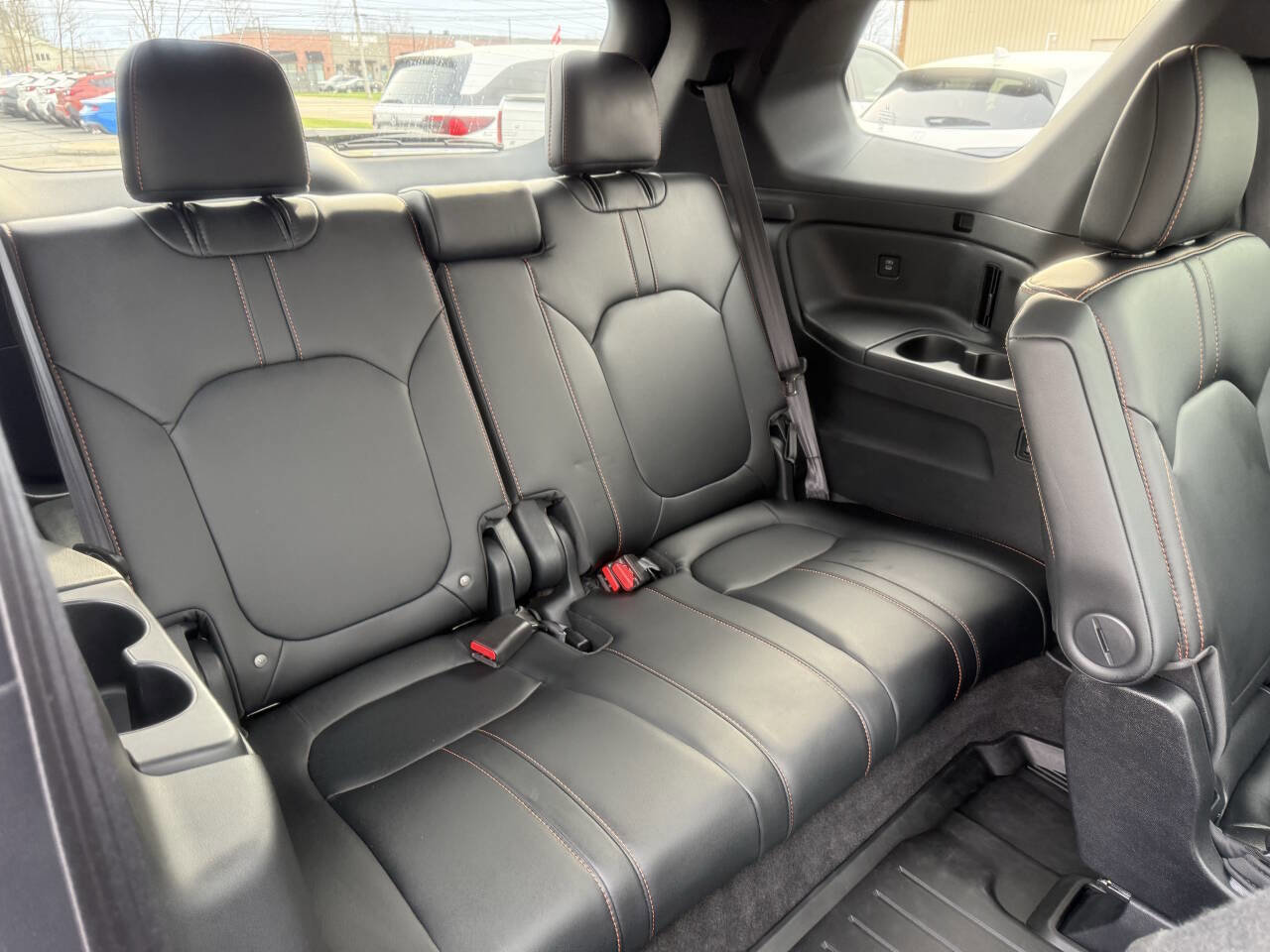 Used 2025 Honda Pilot TrailSport image 27