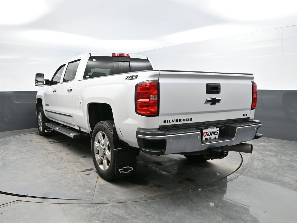 Used 2019 Chevrolet Silverado 2500 LTZ w/ LTZ Plus Package image 6