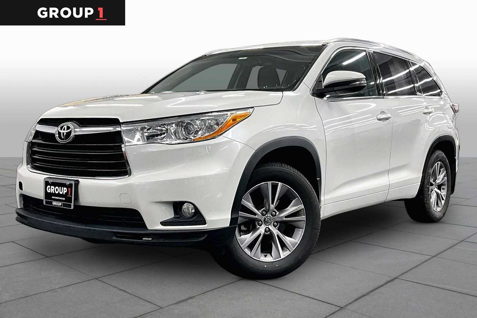 Used 2015 Toyota Highlander XLE AWD/4WD image 1