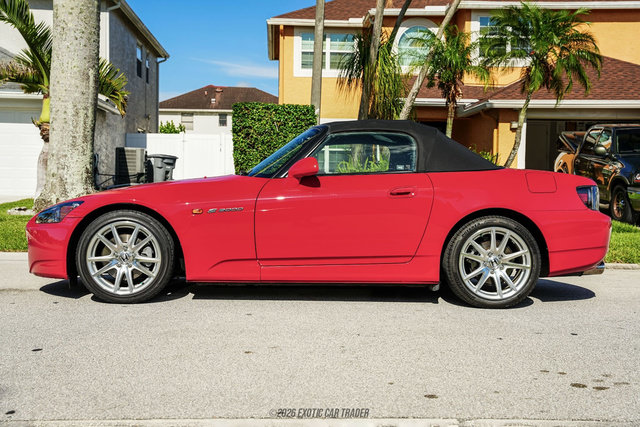 Used 2004 Honda S2000 image 17