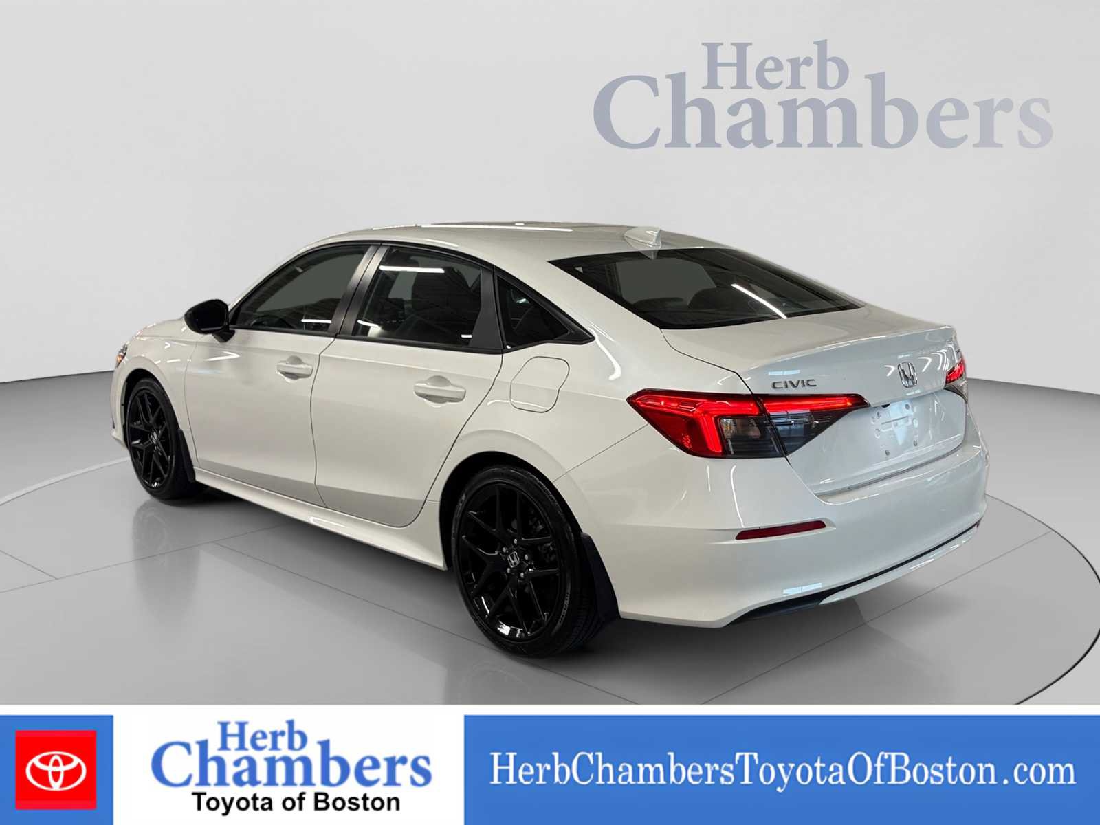 Used 2023 Honda Civic Sport image 3