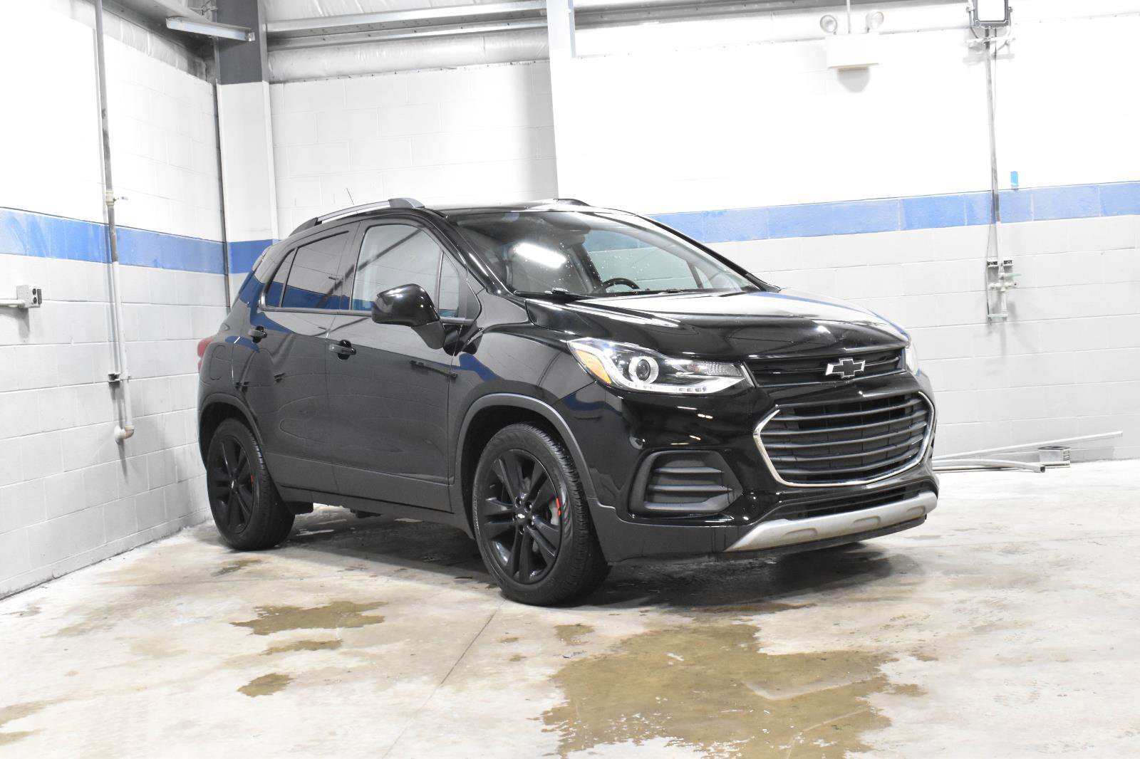 Used 2021 Chevrolet Trax LT w/ Redline Edition image 29