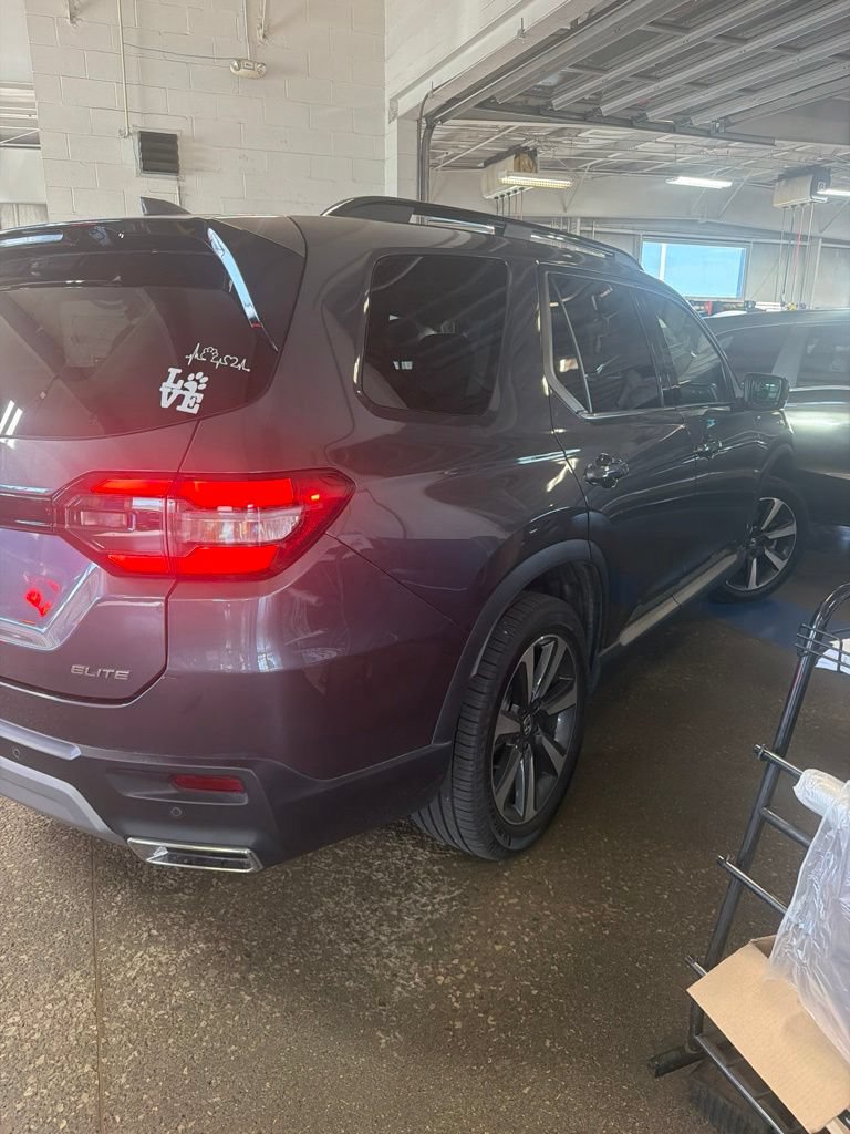Used 2023 Honda Pilot Elite image 10