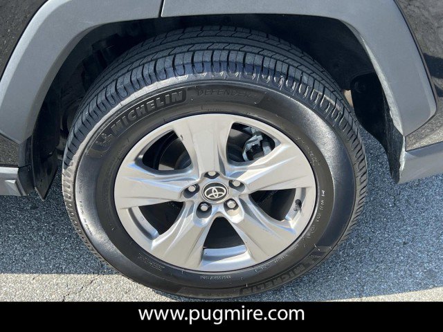 Used 2023 Toyota RAV4 XLE image 19