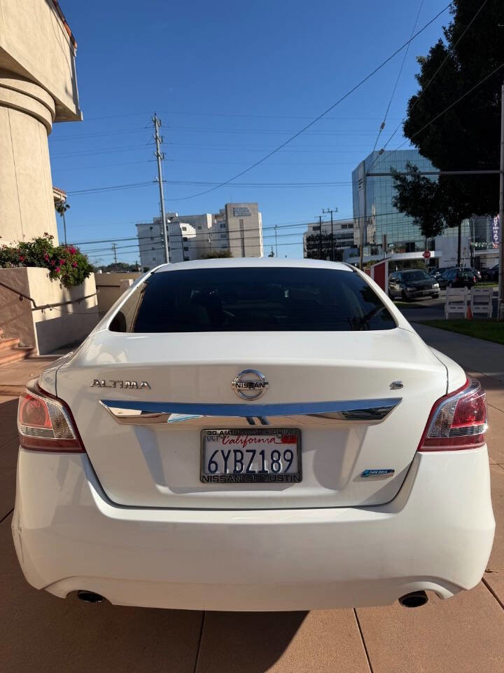 Used 2013 Nissan Altima 2.5 S FWD image 6