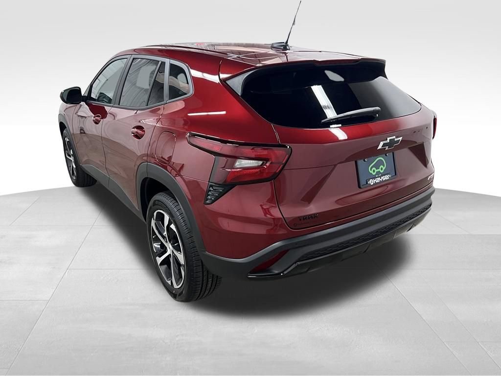 Certified 2024 Chevrolet Trax RS w/ Driver Confidence Package FWD image 7