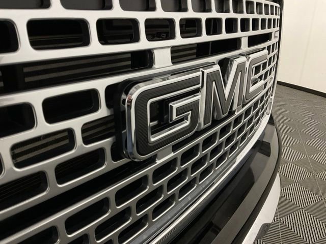 Used 2018 GMC Canyon Denali image 10