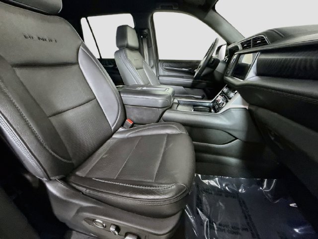 Used 2023 GMC Yukon Denali AWD/4WD image 28