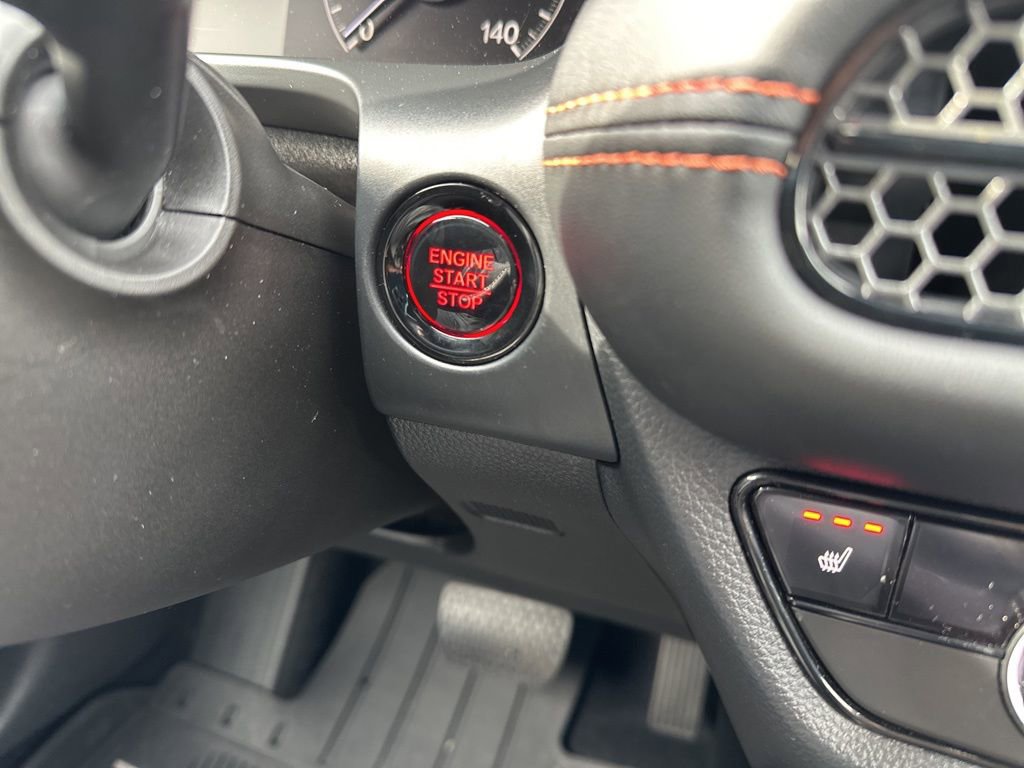 Used 2025 Honda HR-V Sport image 18