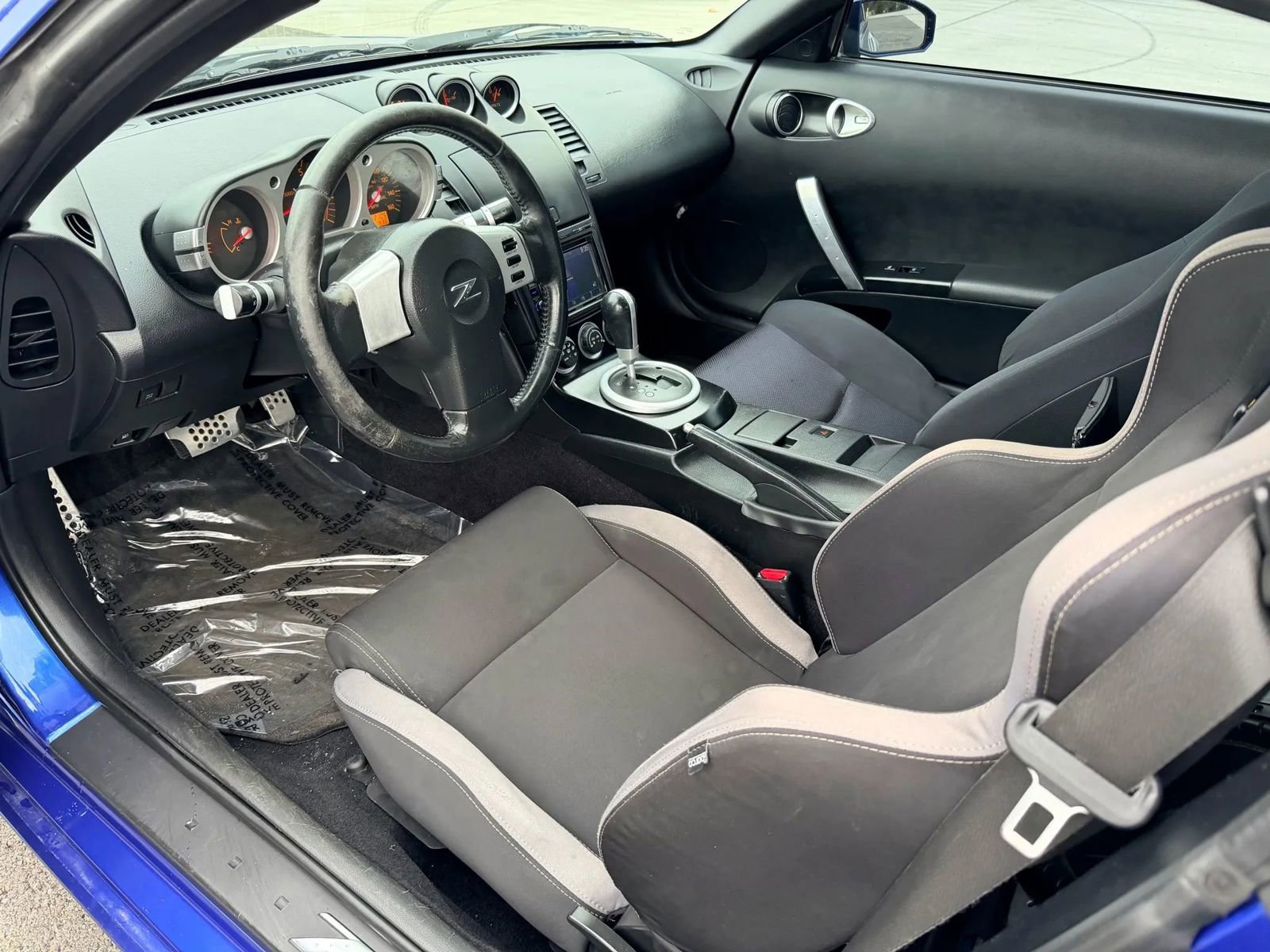 Used 2005 Nissan 350Z Enthusiast RWD image 9