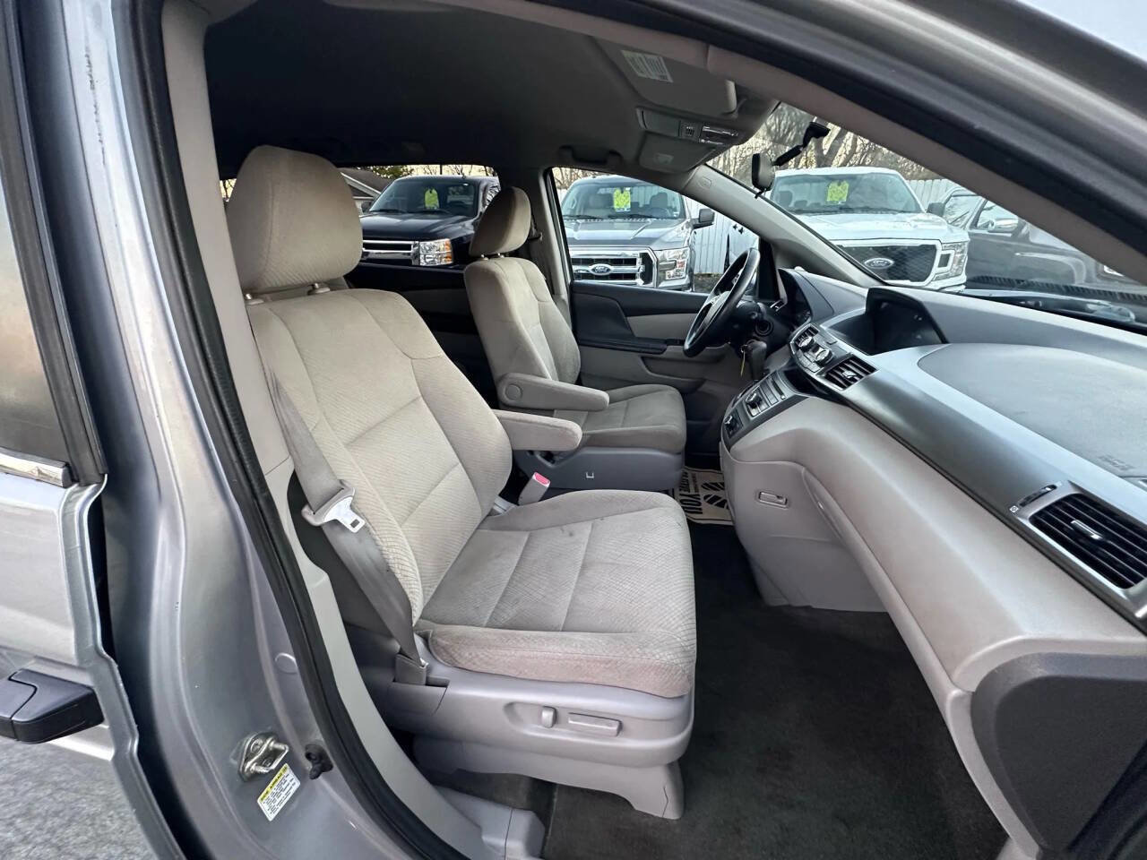 Used 2016 Honda Odyssey LX image 14