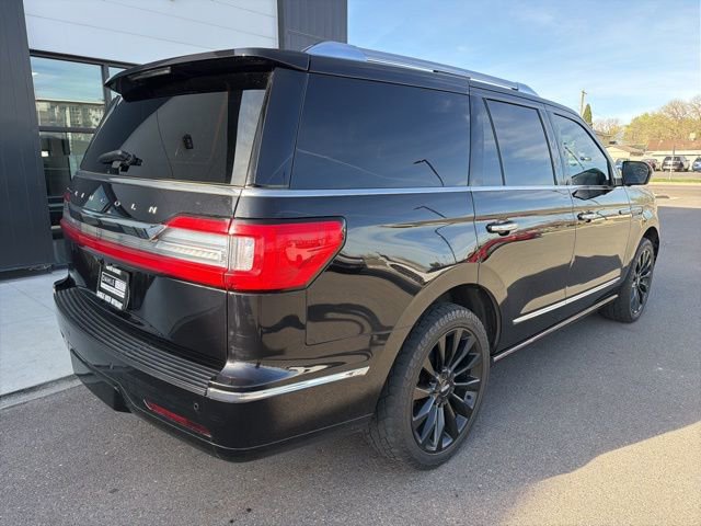 Used 2019 Lincoln Navigator Select image 10