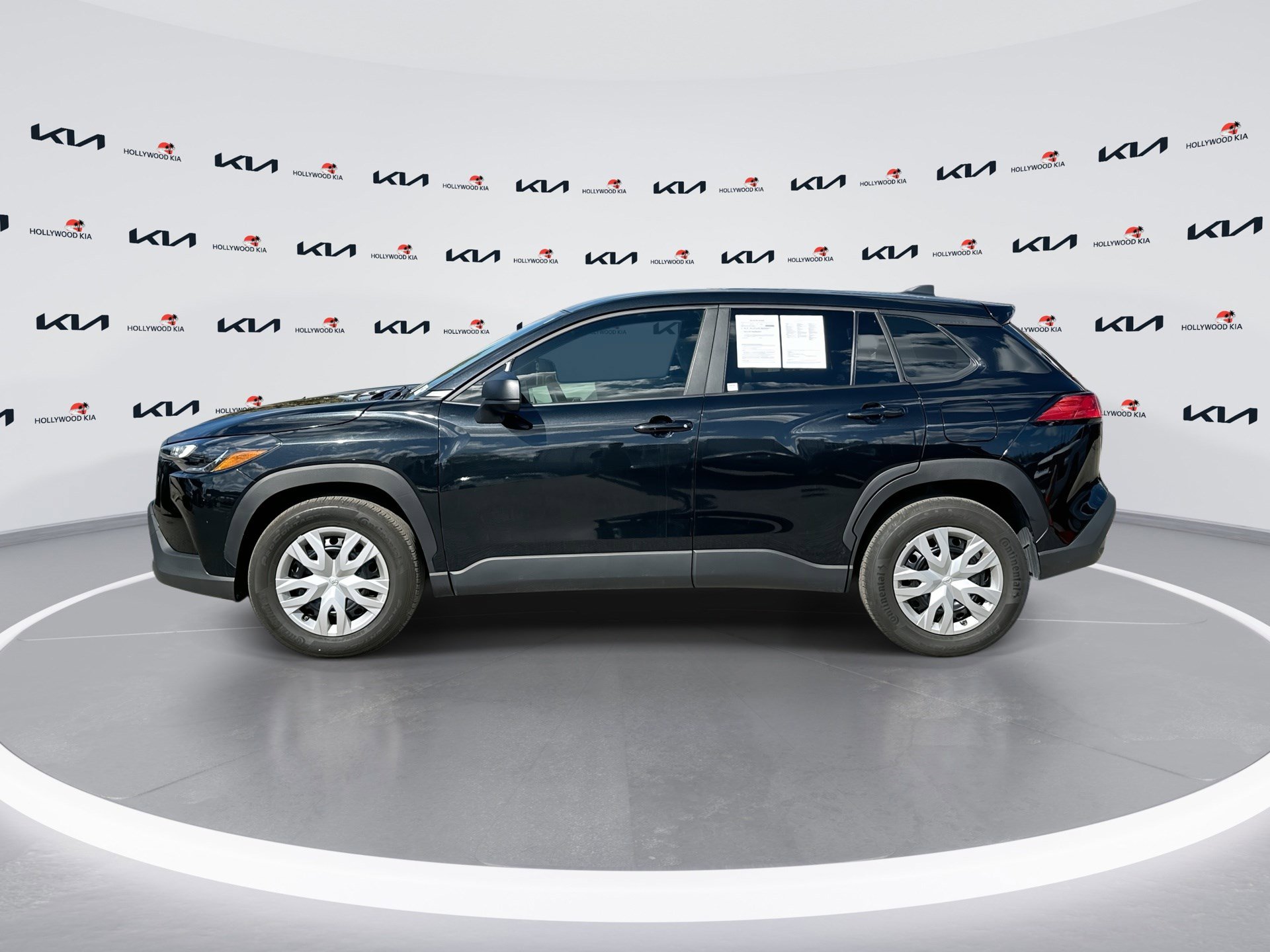 Used 2024 Toyota Corolla Cross L image 5