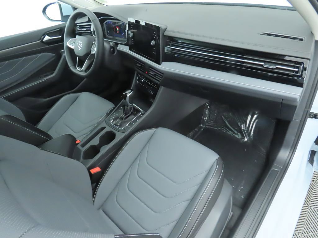 New 2026 Volkswagen Jetta SEL FWD image 18