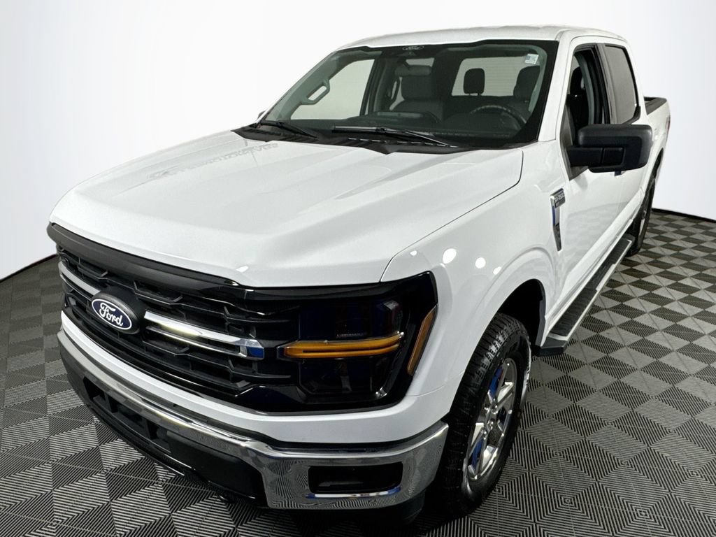 Used 2025 Ford F150 XLT w/ Equipment Group 301A Standard AWD/4WD image 3
