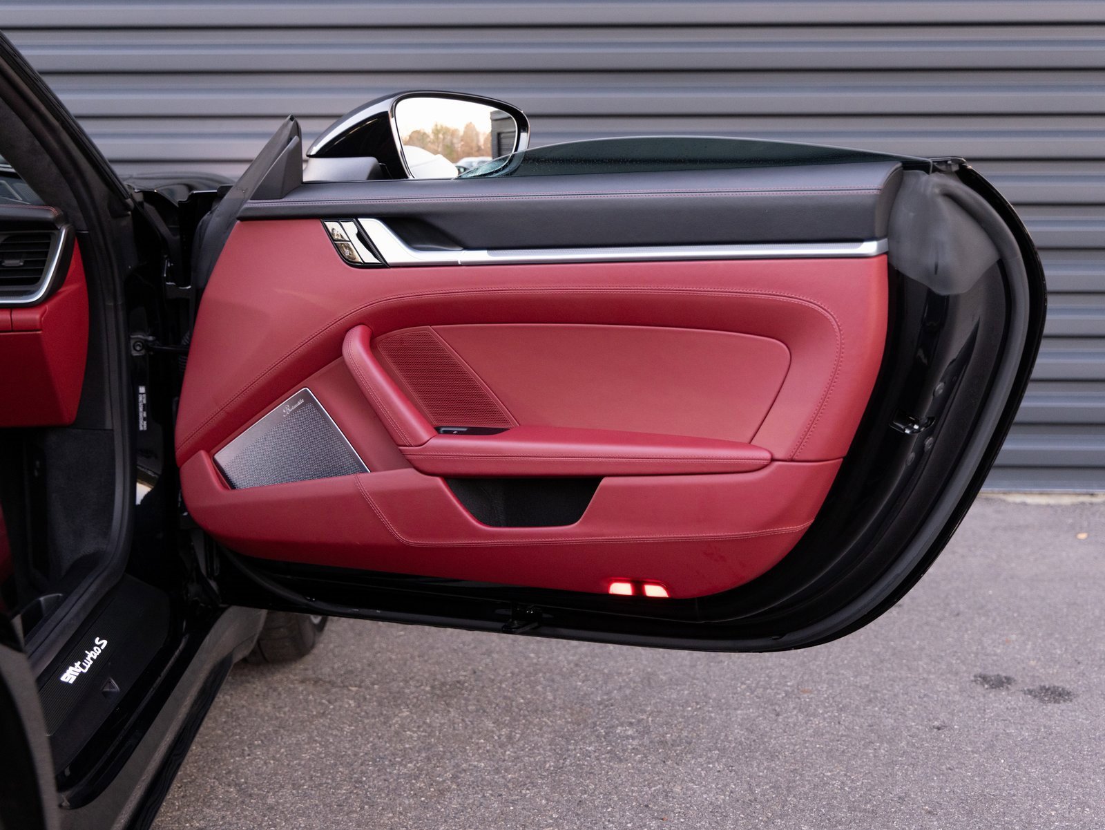 Used 2021 Porsche 911 Turbo S image 29