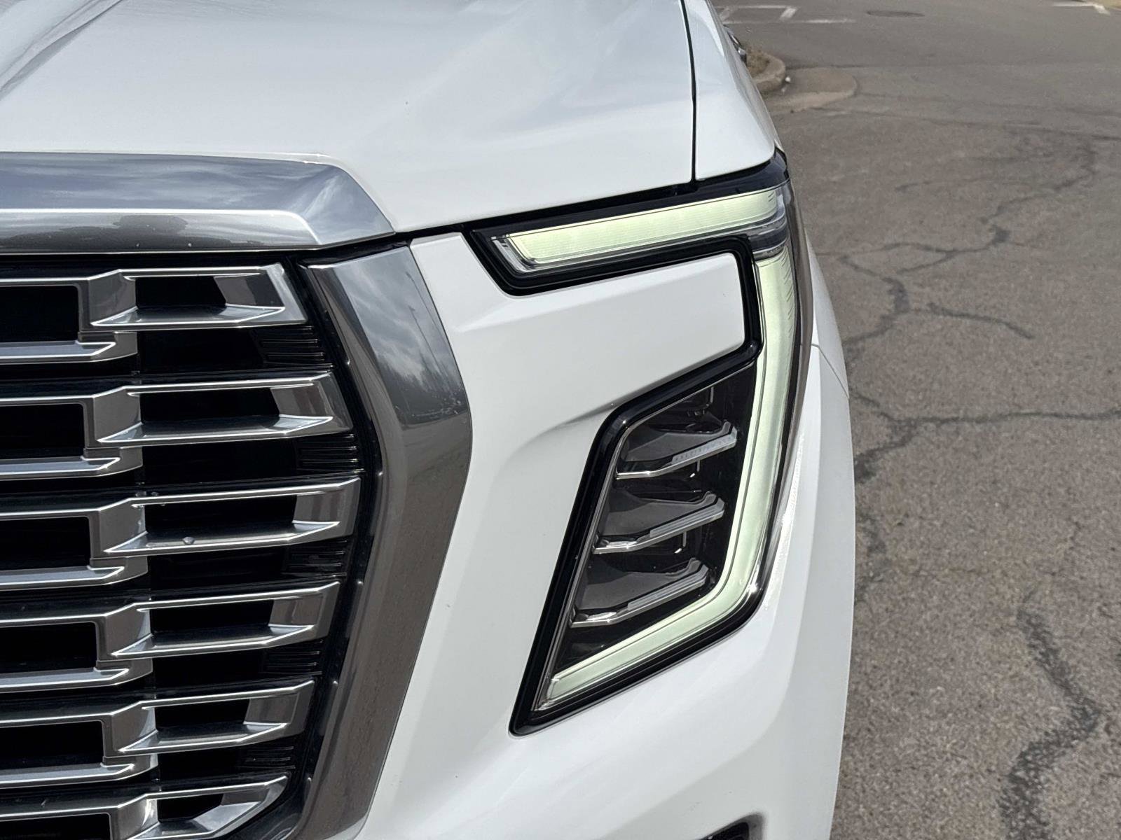 Certified 2025 GMC Yukon Denali image 11