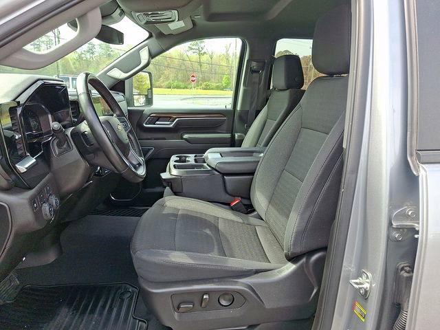 Used 2025 Chevrolet Silverado 2500 LT w/ Convenience Package image 13