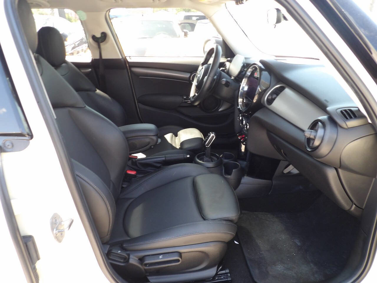 Used 2022 MINI Cooper S image 15