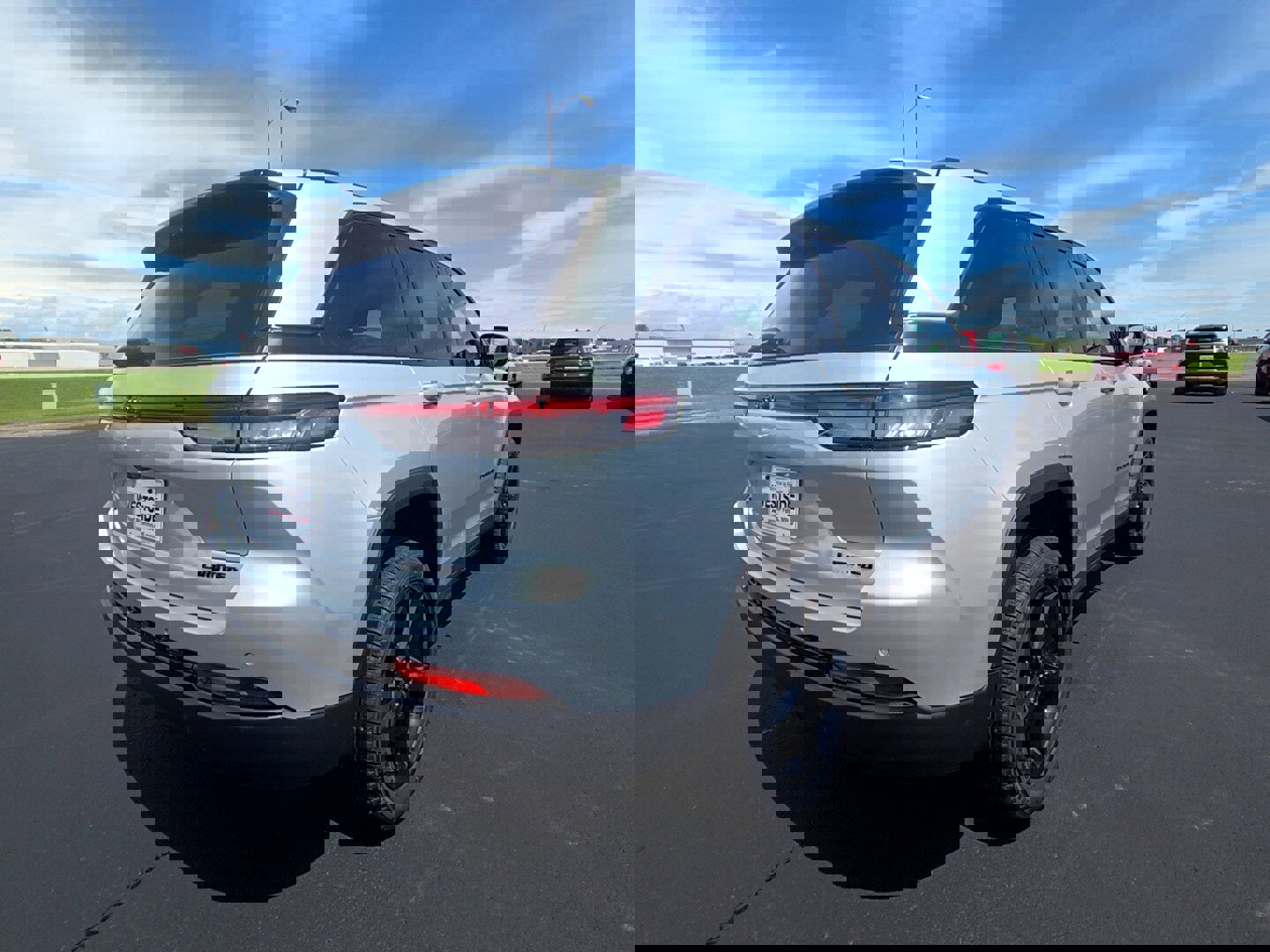 New 2025 Jeep Grand Cherokee Limited image 5