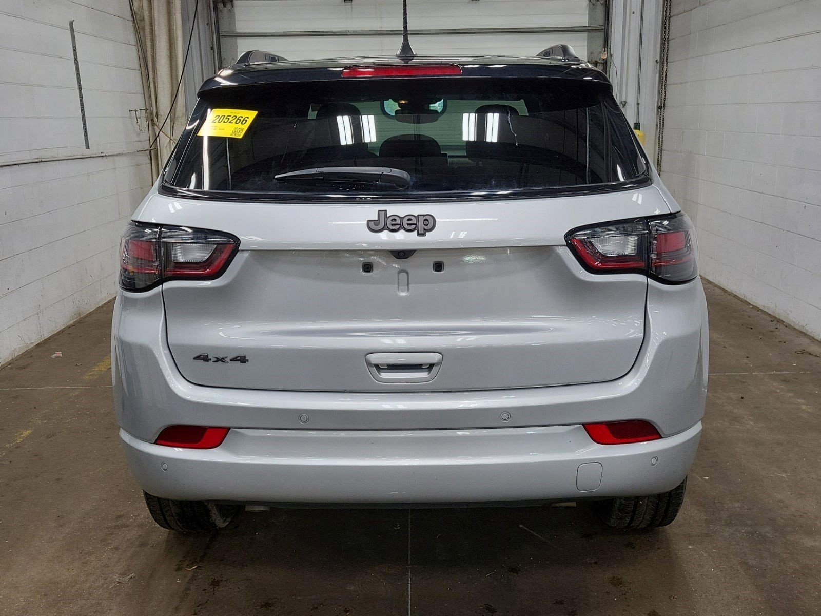 Used 2025 Jeep Compass Limited w/ High Altitude Package AWD/4WD image 5