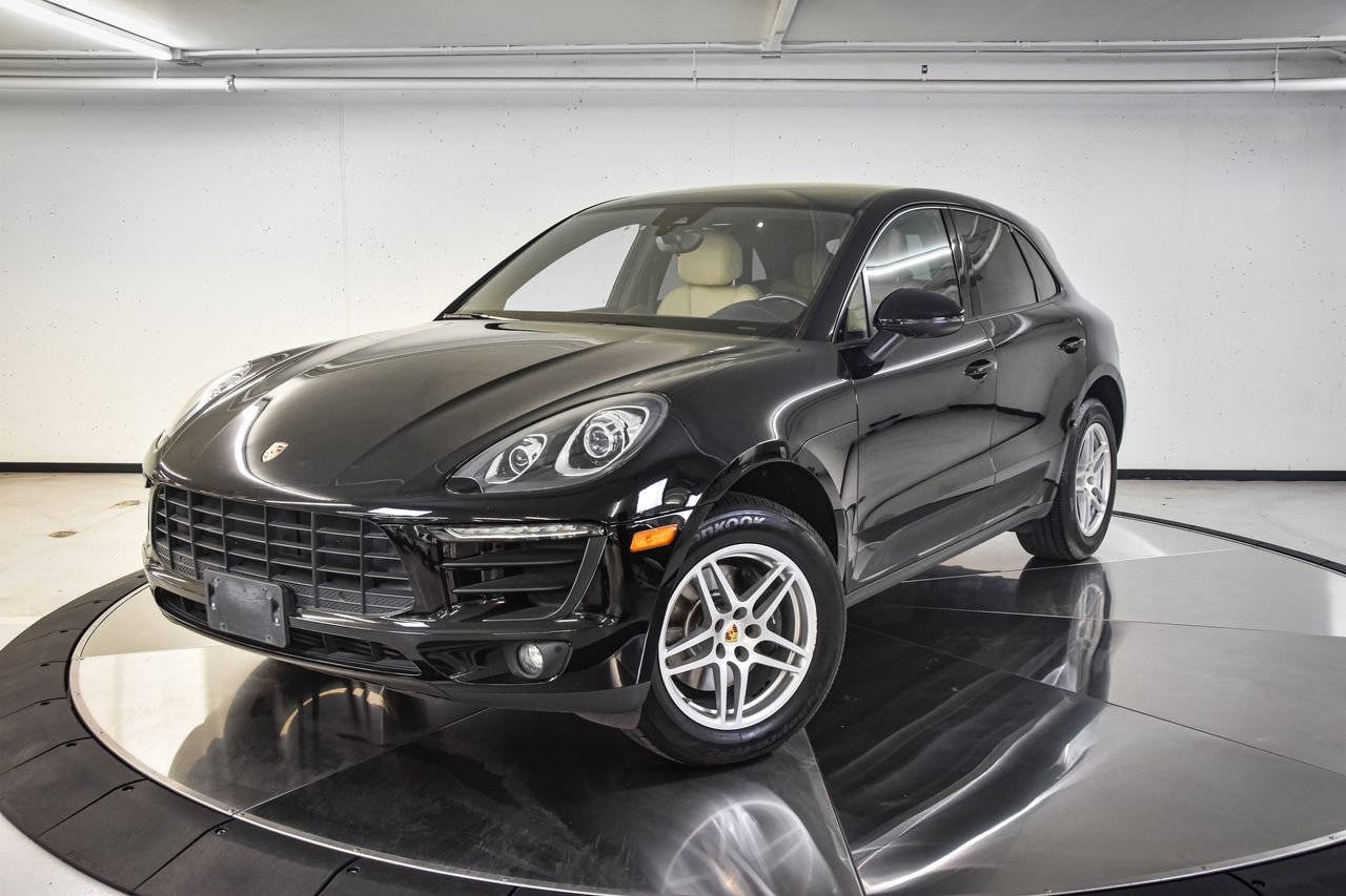 Certified 2018 Porsche Macan image 1