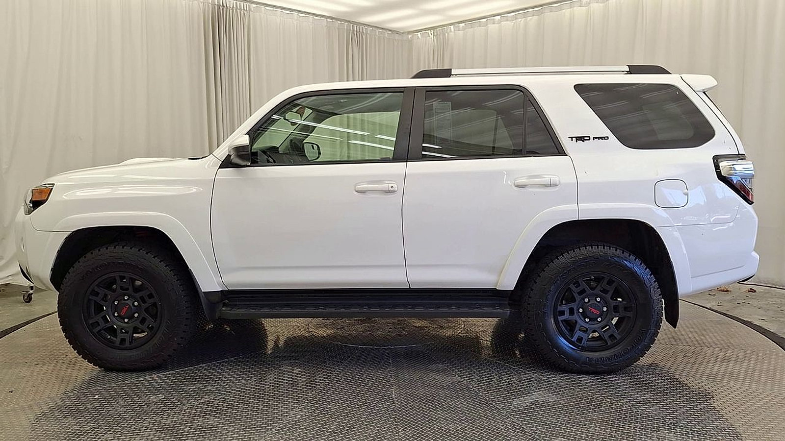 Certified 2016 Toyota 4Runner TRD Pro AWD/4WD image 12