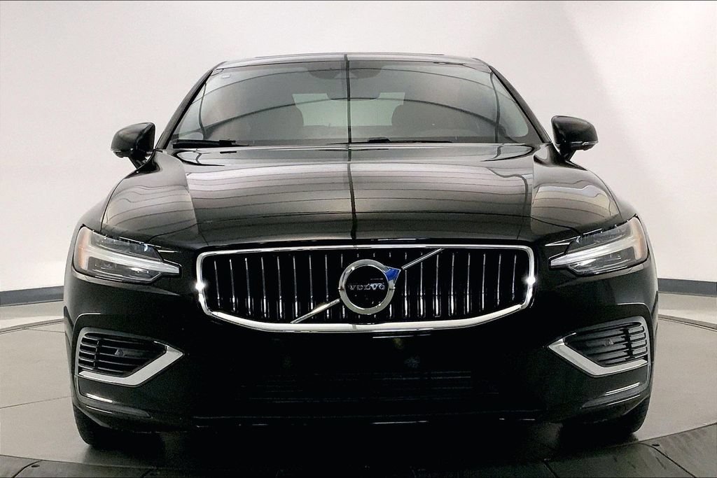 Used 2021 Volvo S60 T8 Inscription w/ Climate Package AWD/4WD image 2