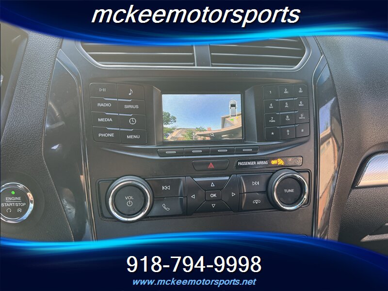 Used 2018 Ford Explorer XLT FWD image 13
