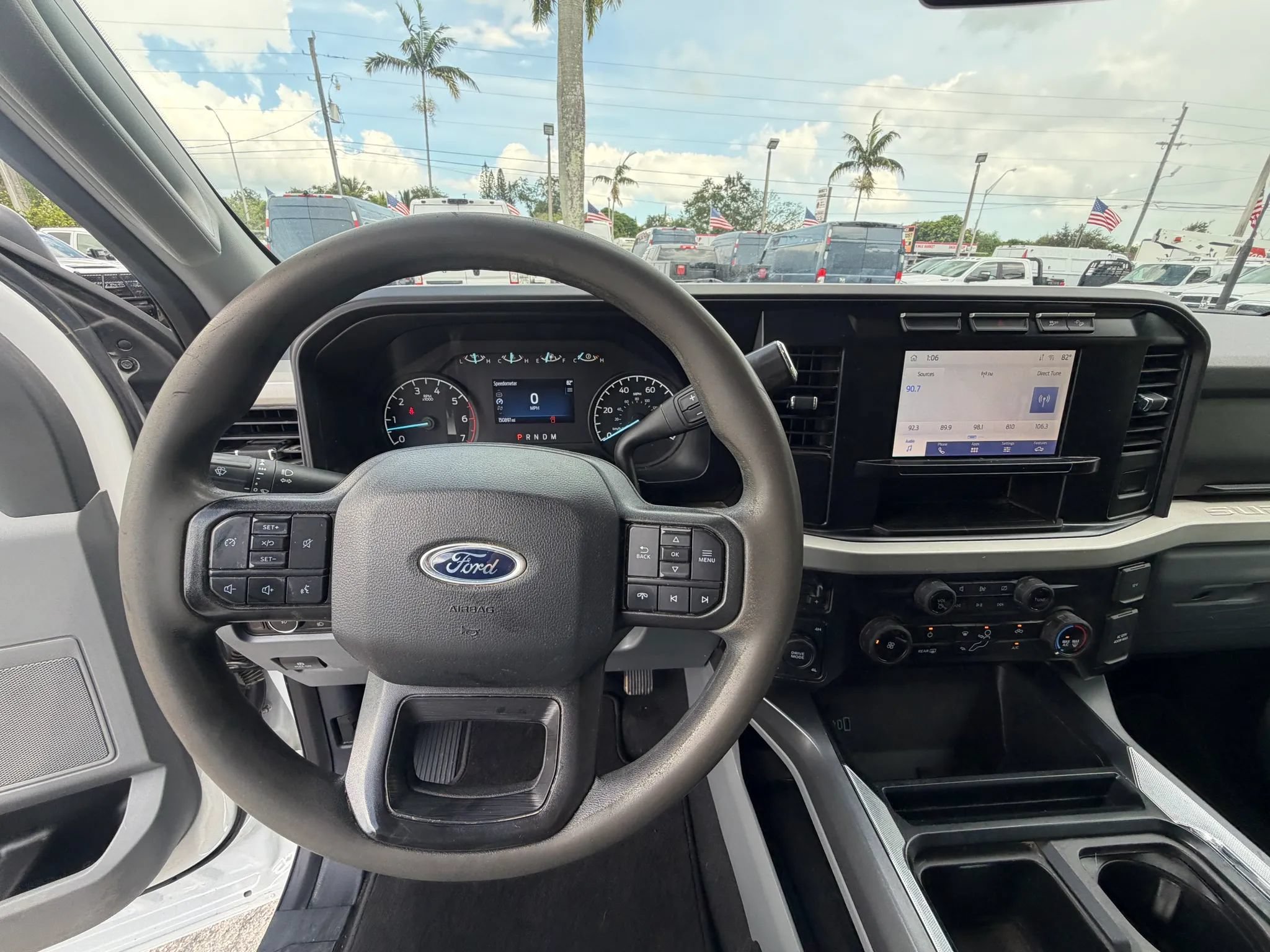 Used 2023 Ford F250 XLT w/ FX4 Off-Road Package AWD/4WD image 12