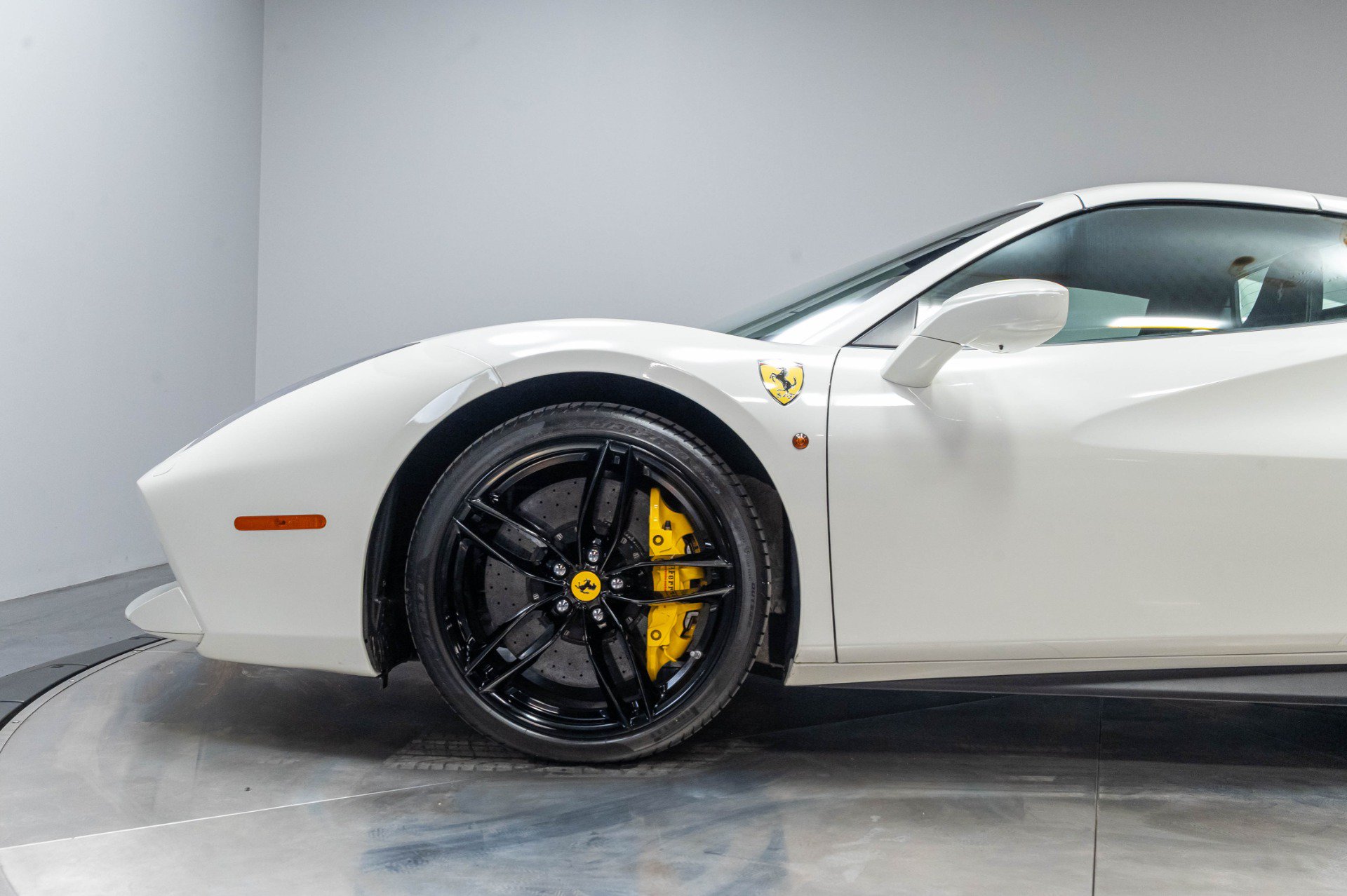 Used 2016 Ferrari 488 Spider RWD image 39