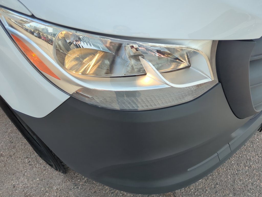 Used 2025 Mercedes-Benz Sprinter 2500 image 9