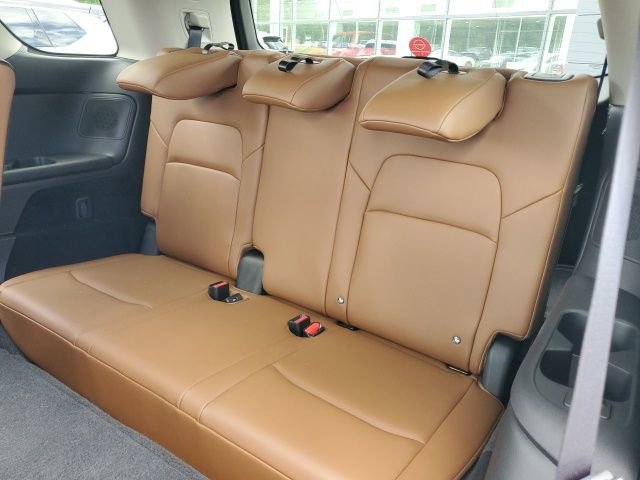 Certified 2025 Nissan Pathfinder Platinum w/ Cargo Package AWD/4WD image 23