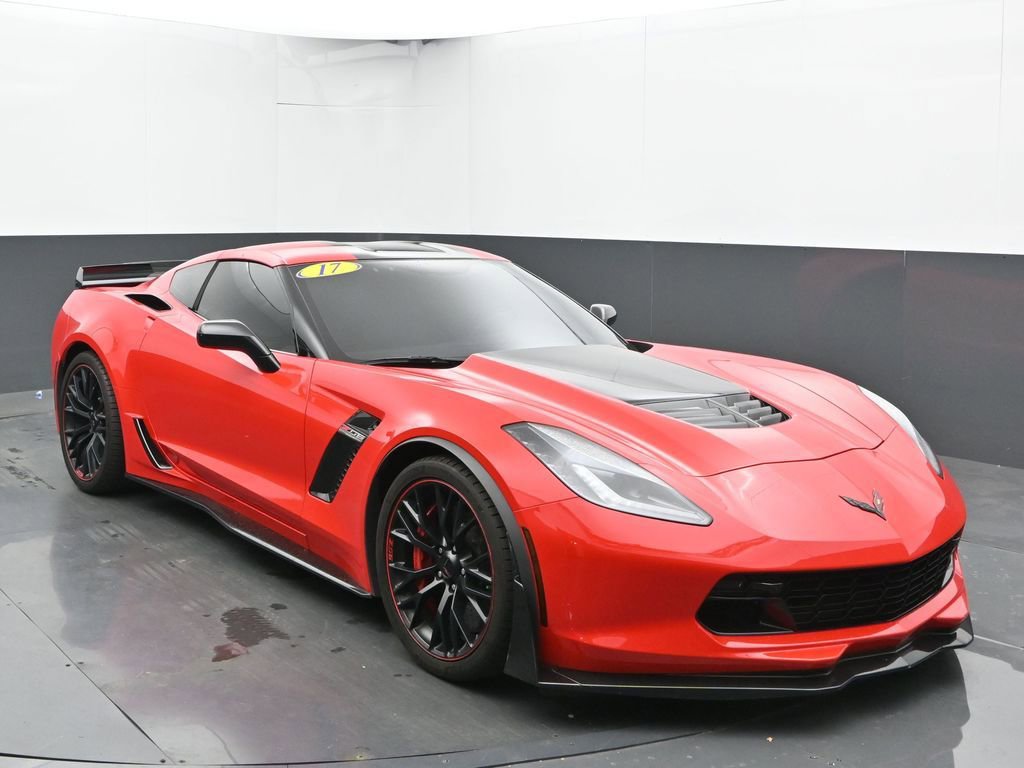 Used 2017 Chevrolet Corvette Z06 w/ Z07 Performance Package image 3