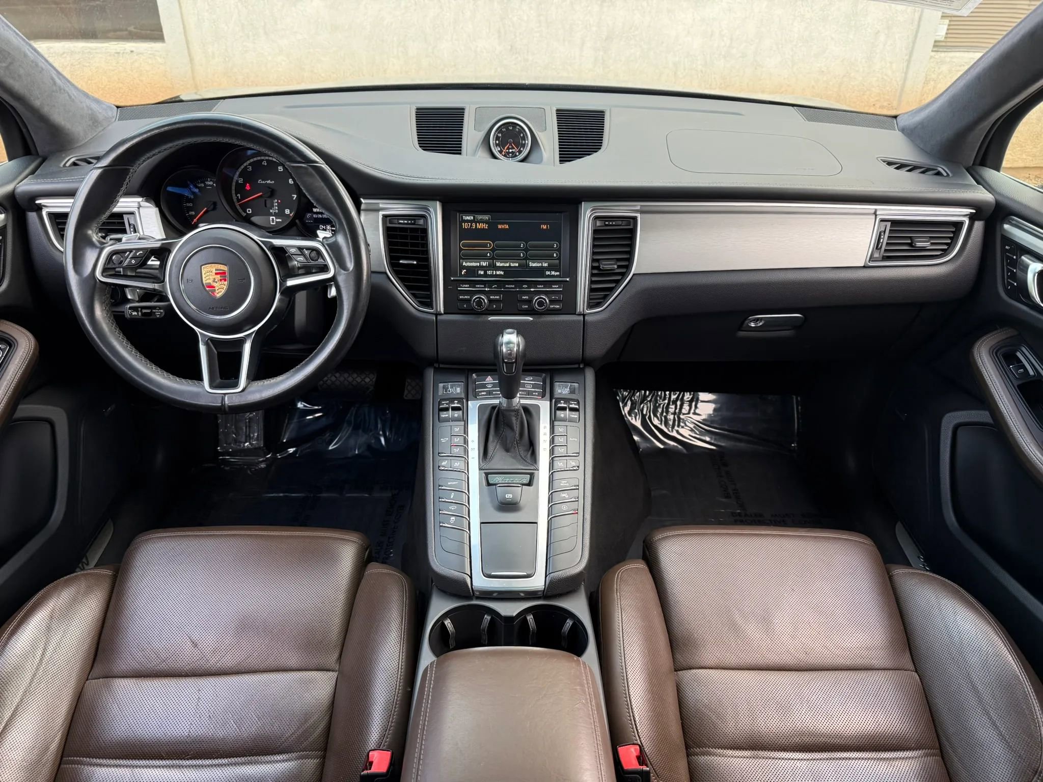 Used 2015 Porsche Macan Turbo image 13