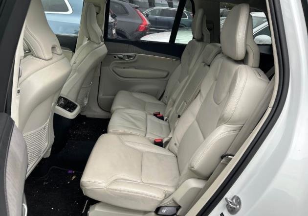 Used 2024 Volvo XC90 B6 Ultimate w/ Lounge Package image 10