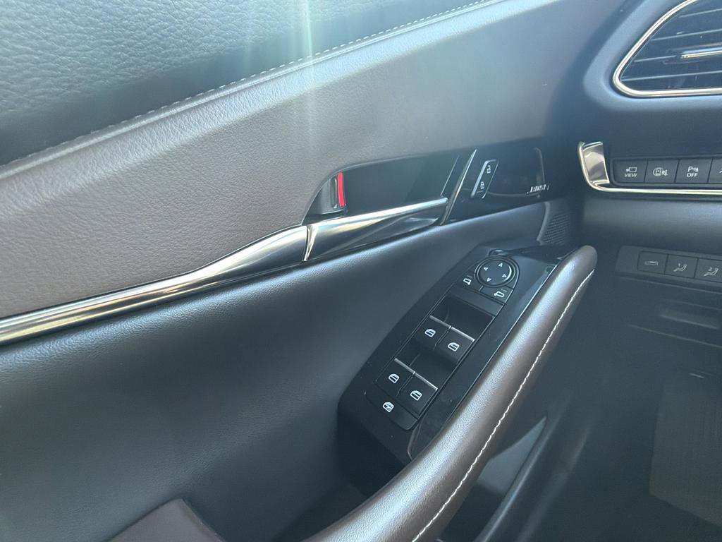 Certified 2024 MAZDA CX-30 2.5 Turbo w/ Premium Plus Pkg image 33