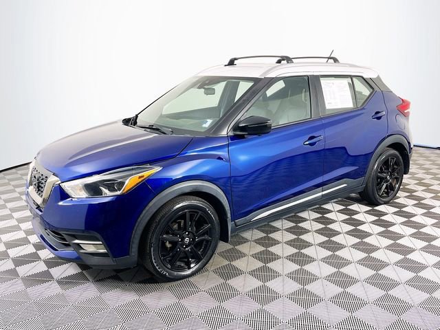 Used 2020 Nissan Kicks SR w/ SR Premium Package image 4