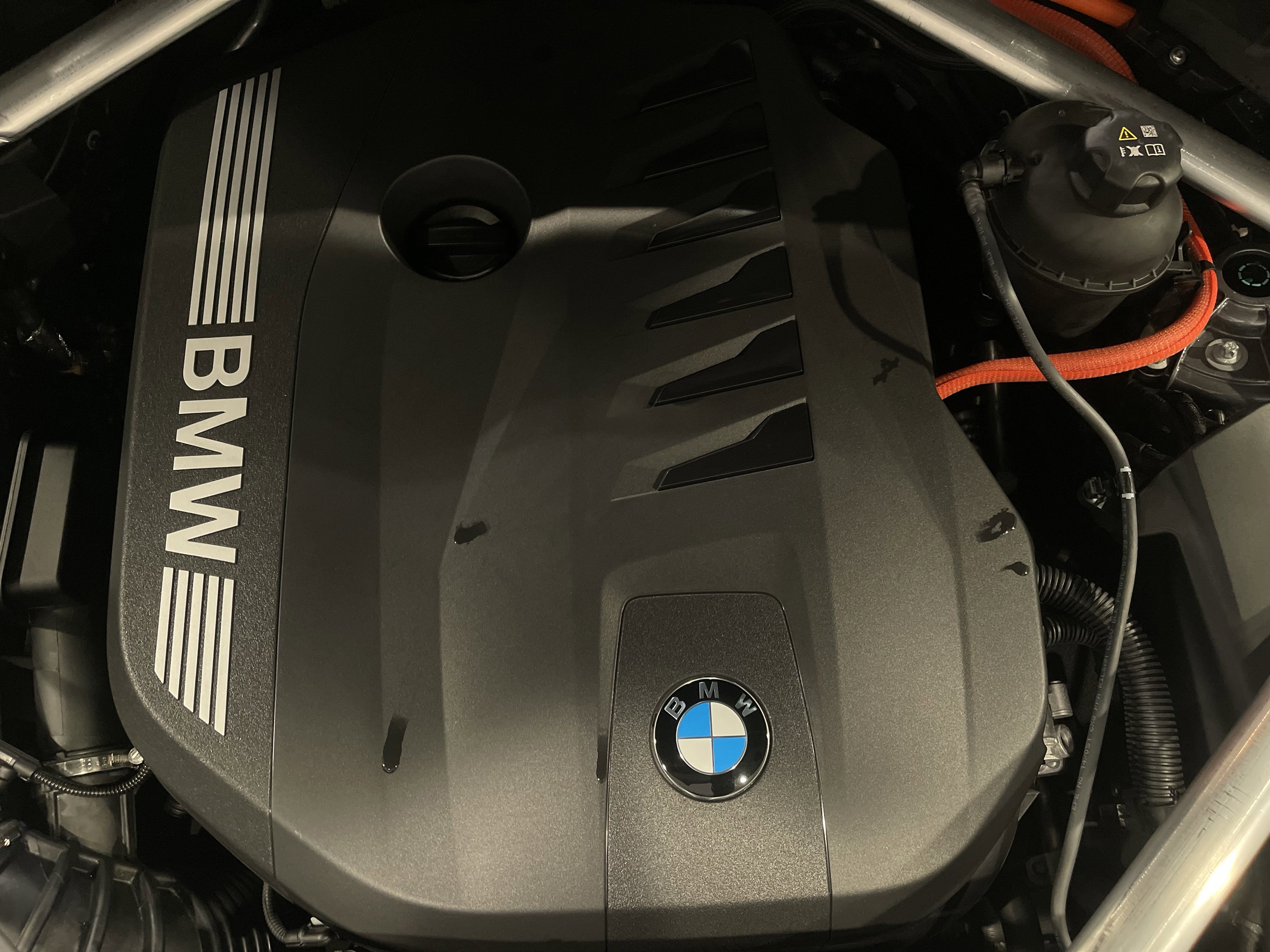 Used 2025 BMW X5 xDrive50e w/ Premium Package image 26