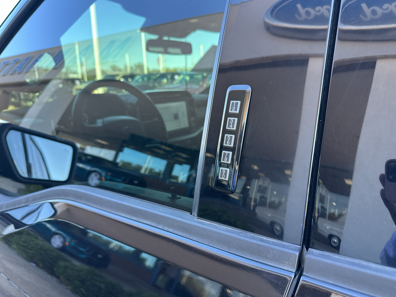Used 2023 Ford F150 Lariat w/ Equipment Group 502A High AWD/4WD image 17