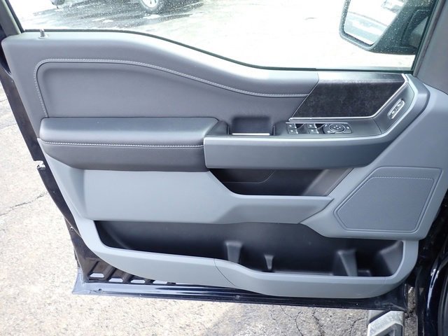 Certified 2022 Ford F150 XLT w/ Equipment Group 302A High image 22