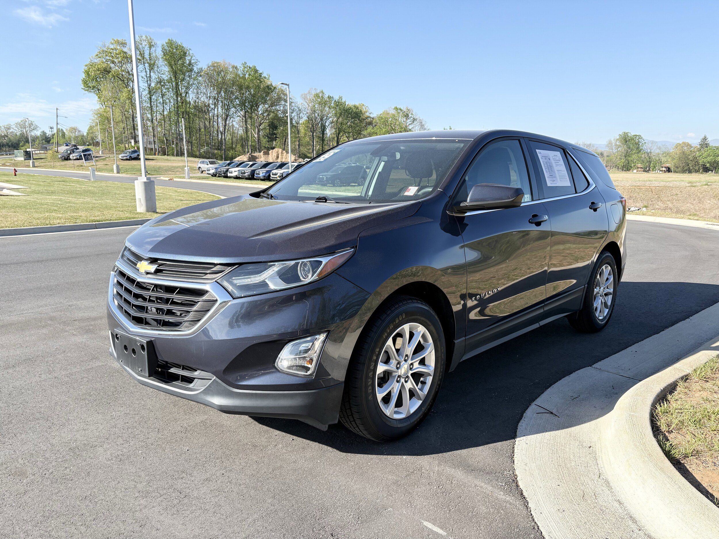 Used 2019 Chevrolet Equinox LT FWD image 3