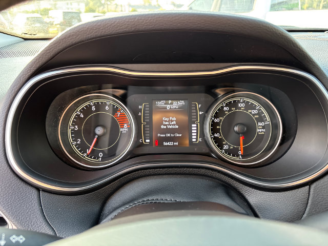 Used 2020 Jeep Cherokee Latitude Lux w/ Comfort/Convenience Group AWD/4WD image 17