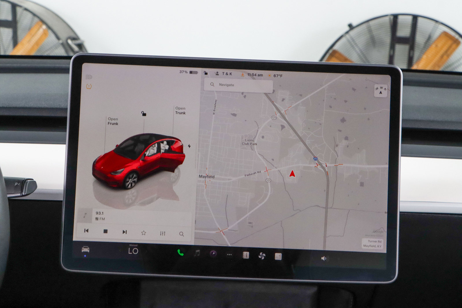 Used 2023 Tesla Model Y AWD image 17