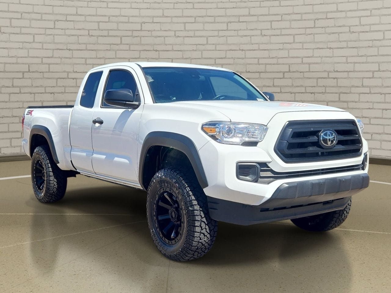 Used 2022 Toyota Tacoma SR w/ SX Package AWD/4WD image 3
