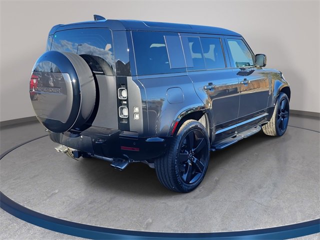 New 2025 Land Rover Defender 110 V8 image 5