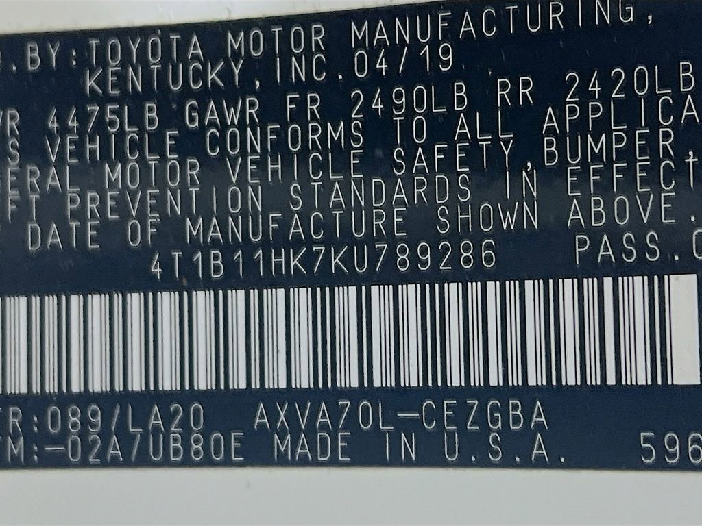 Certified 2019 Toyota Camry XLE FWD image 29