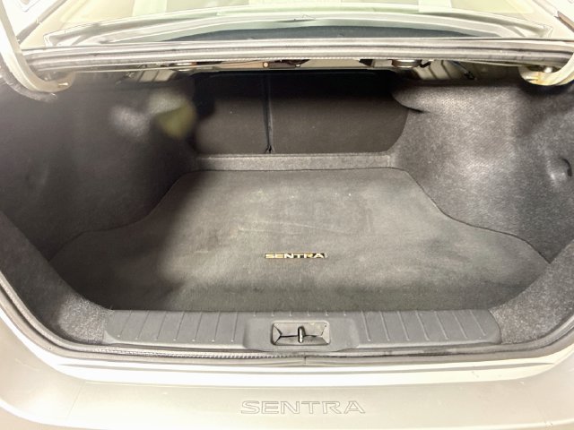 Used 2020 Nissan Sentra SV FWD image 34